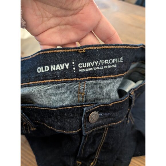 OLD NAVY Bootcut Curvy Mid-Rise Jeans - Picture 8 of 9
